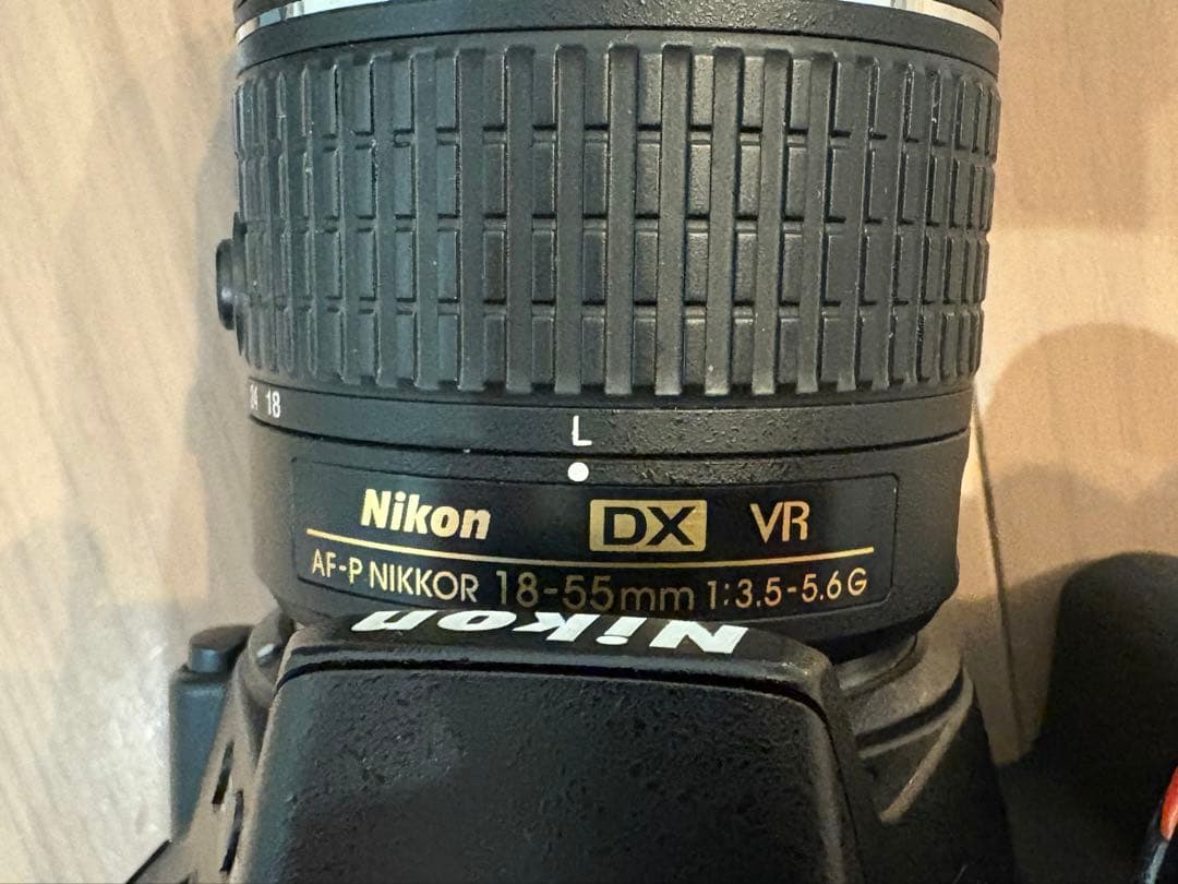 Nikon D5600 18-55 VR レンズキット　70-300レンズ付き