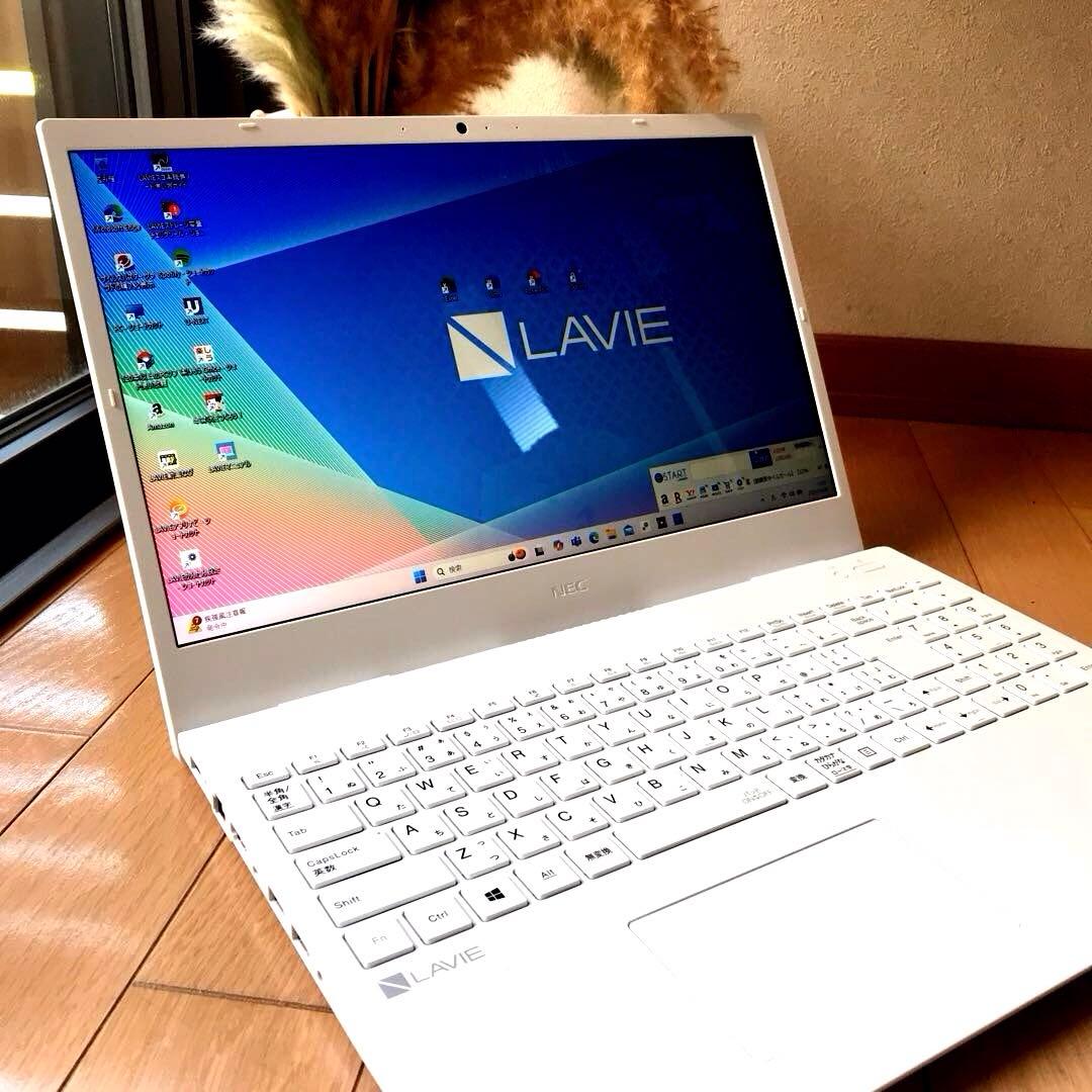 Windowsノート本体 NEC LaVie N1536/AAL(M.2 NVMe SSD512GB)