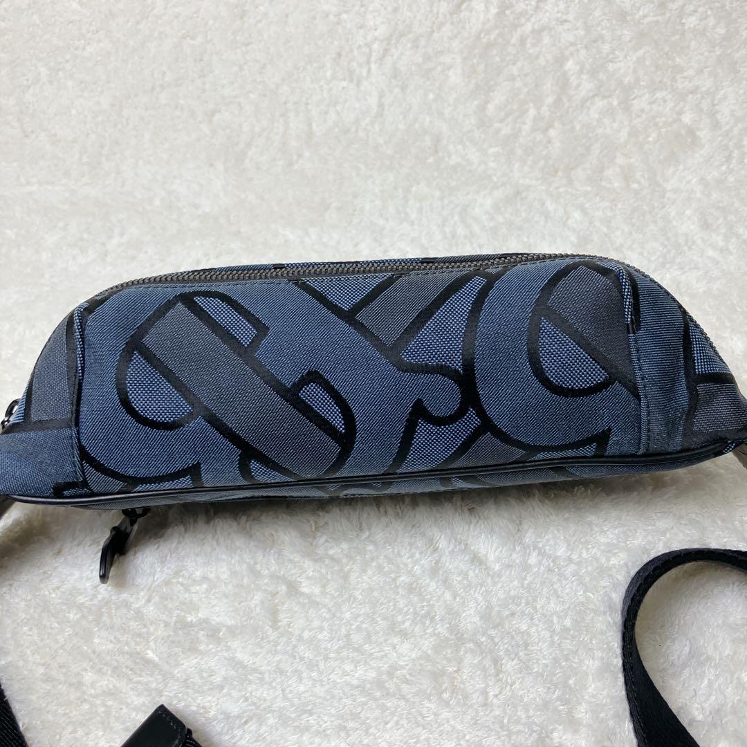 【美品】BURBERRY バーバリー TBロゴ ボディバッグ 総柄 ネイビー