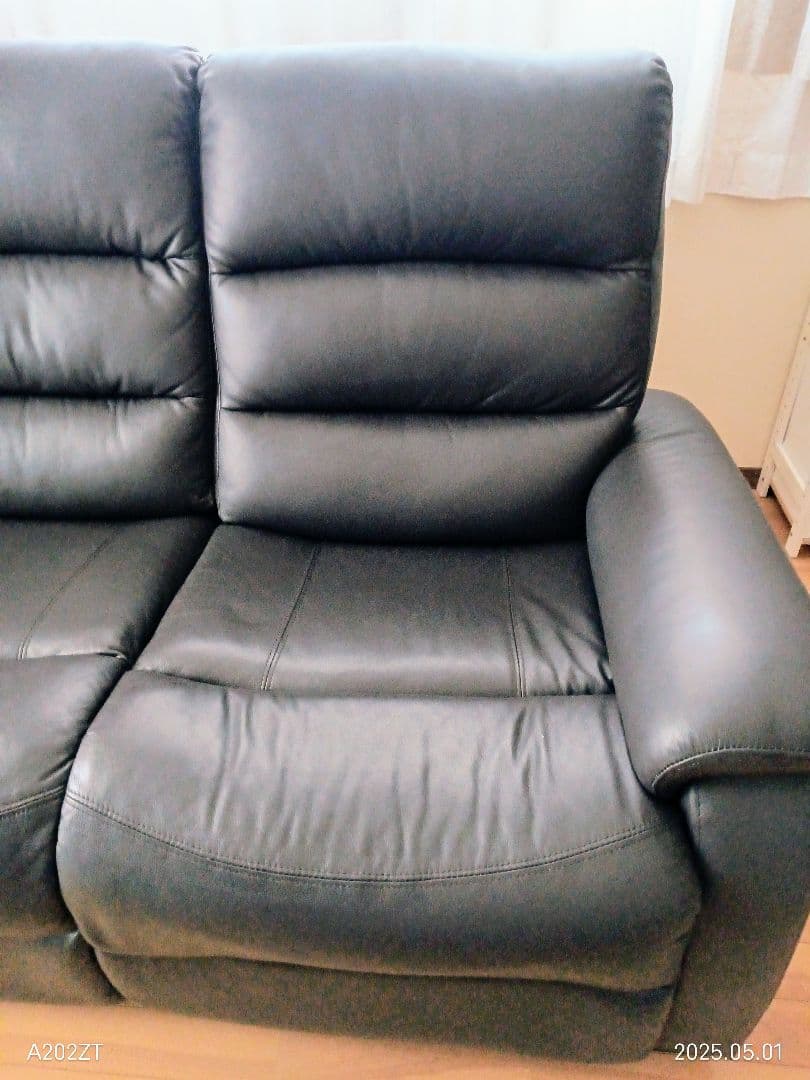 ニトリ Nビリーバ 電動リクライニング3人掛けソファ ダークブラウン