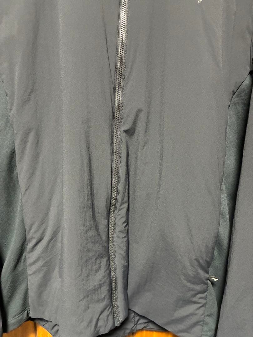 アークテリクス　アトムSLフーディ　黒　メンズM atom sl hoody