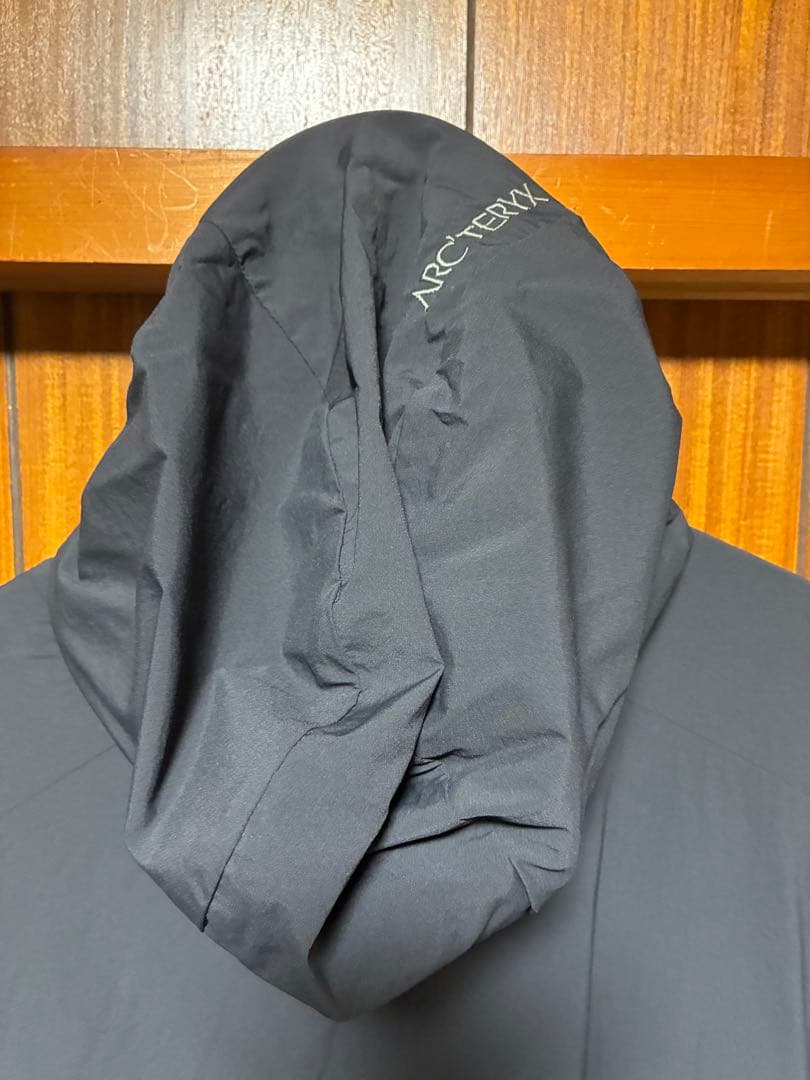 アークテリクス　アトムSLフーディ　黒　メンズM atom sl hoody