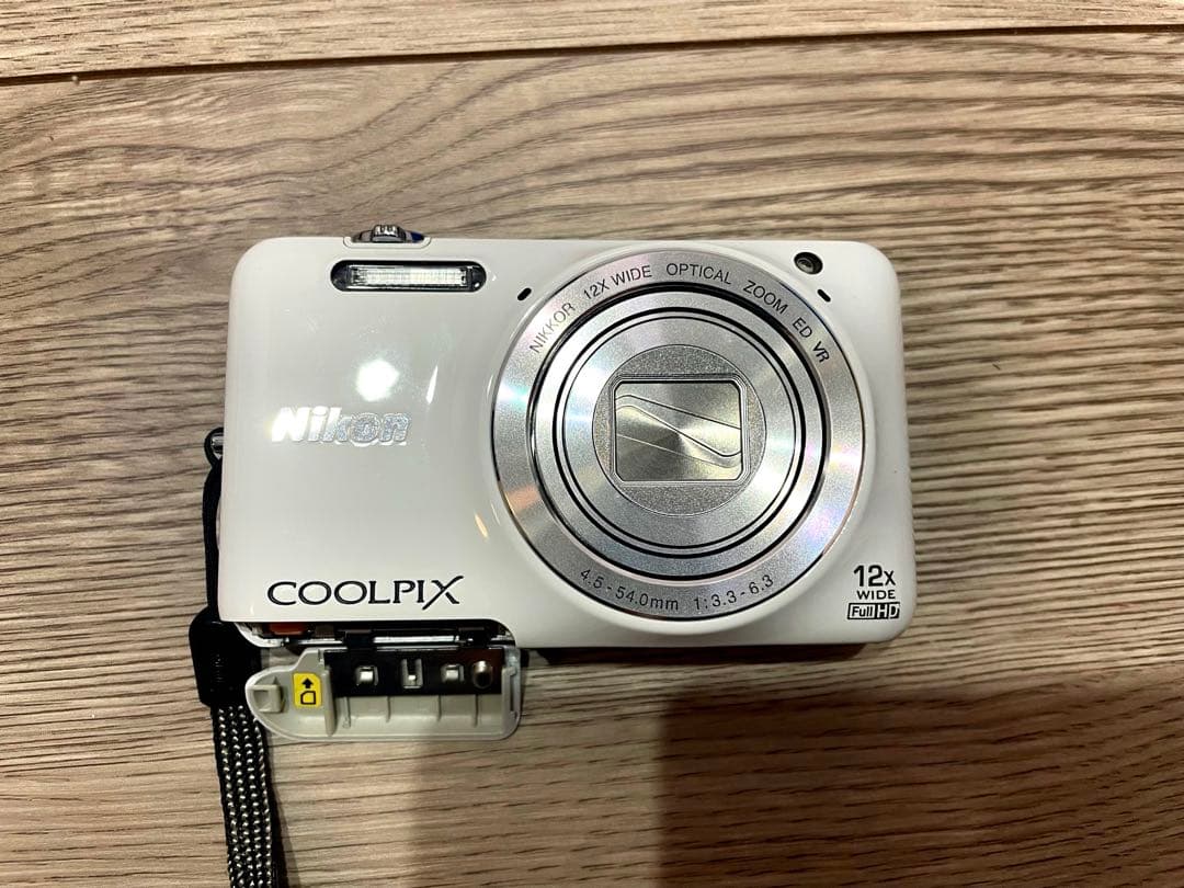 [完動品]Nikon COOLPIX s6600