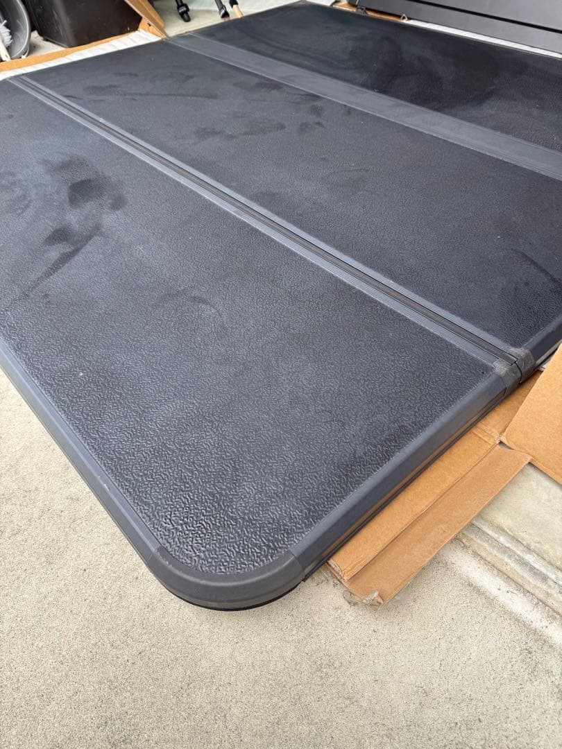 ハイラックスGUN125 トノカバーハード