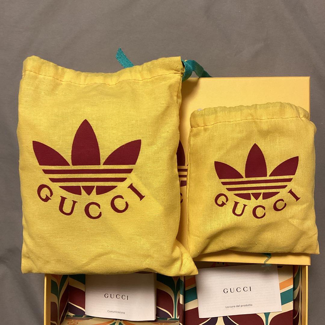 GUCCI x ADIDAS ストラップ付きケース と財布