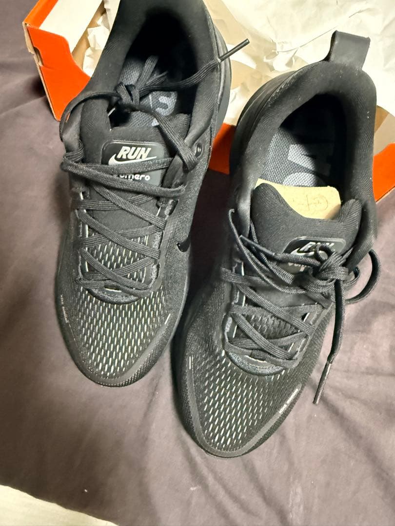 NIKE AIR ZOOM VOMERO 18 ブラック 27cm