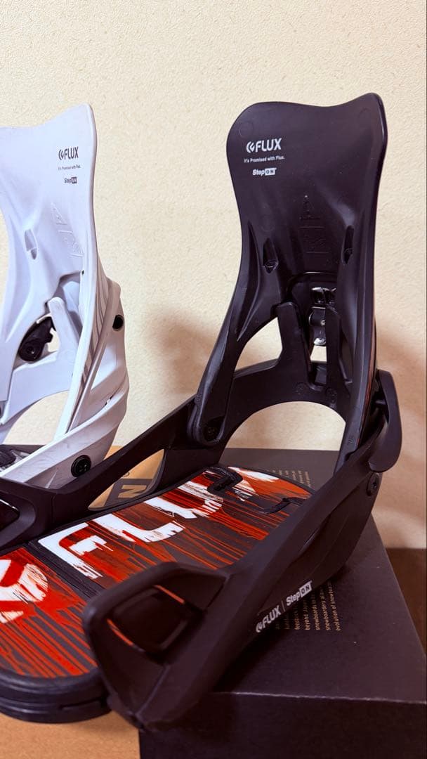 FLUX Step on ビンディング ホワイト/ブラック