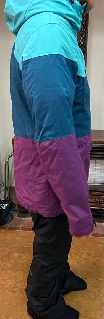 極美品！！Oakley スノーボードウェア Mサイズ　上下