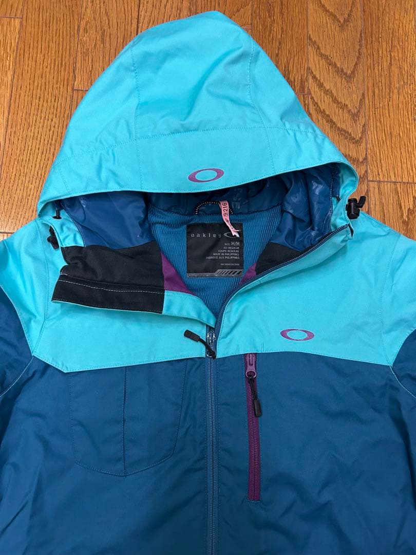 極美品！！Oakley スノーボードウェア Mサイズ　上下