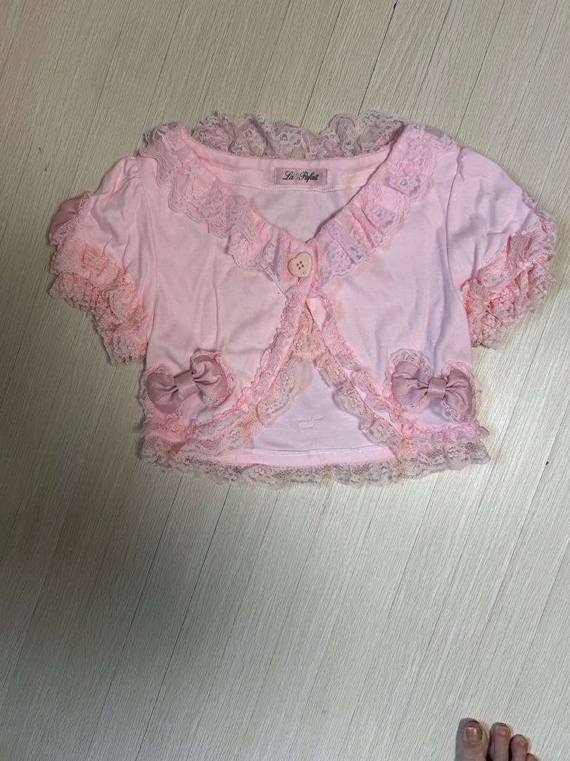 新品 La Pafait ピンク フリル リボン 半袖カーディガン