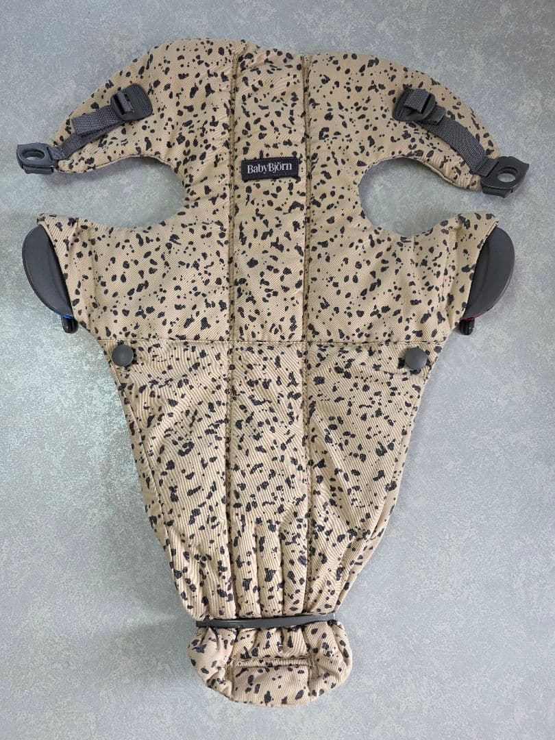 【公式限定完売品】BabyBjörn ベビーキャリア MINI