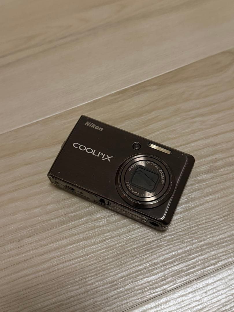 Nicon coolpix s600 動作確認済み バッテリー付き