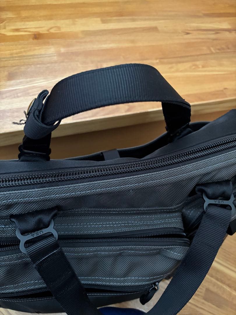 ブリーフィング A4 LINER 2WAY スティール