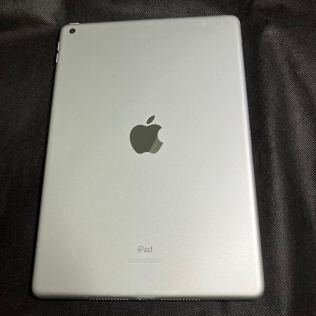 iPad 第8世代 128GB