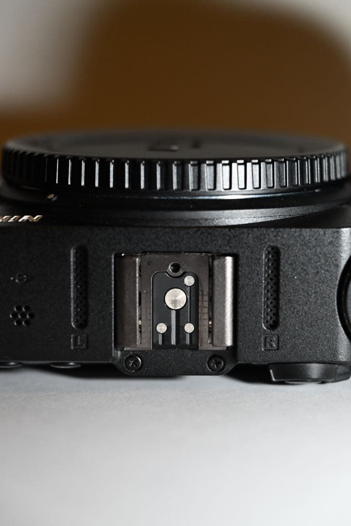 【Nikon Z30 ボディ】シャッター約12,000回 ウィンドジャマー付き