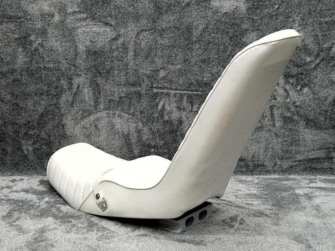 ホーク　白皮　60ｃｍ　三段シート/レザー 角タンク3段シート補強入り