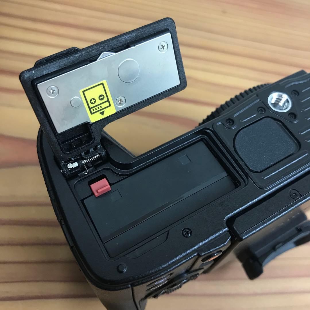 OLYMPUS OM-D E-M1 Mark II ミラーレス一眼