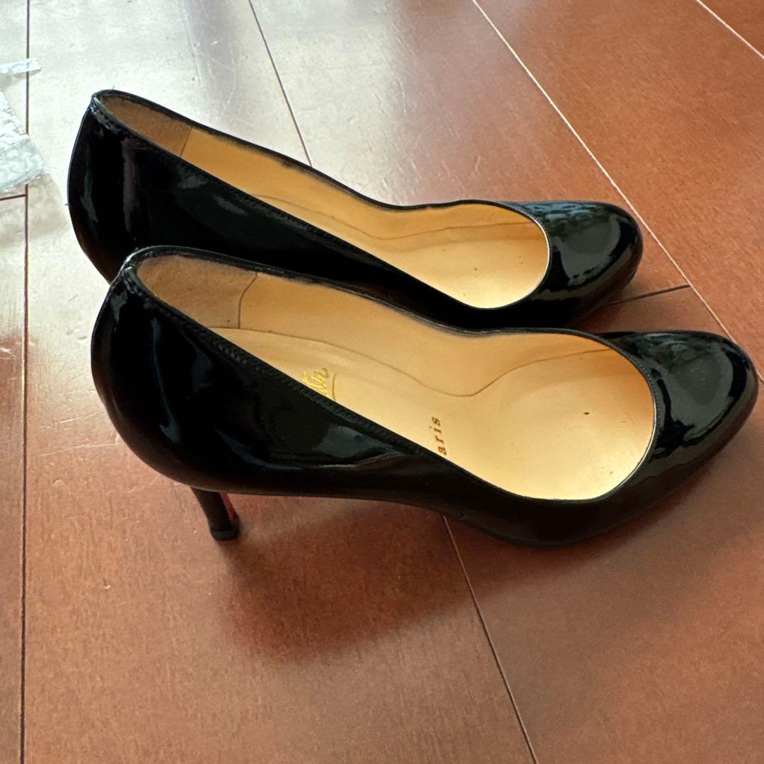 値下げChristian Louboutin クリスチャンルブタン サイズ37