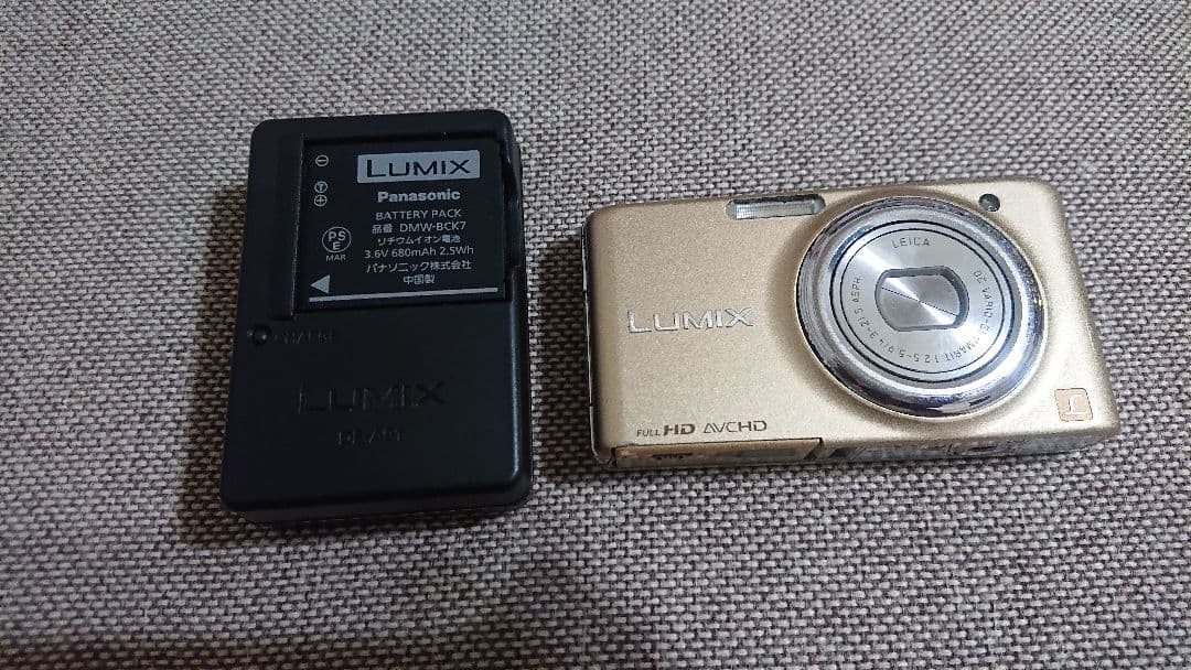 パナソニックLumix デジカメDMC -FX77