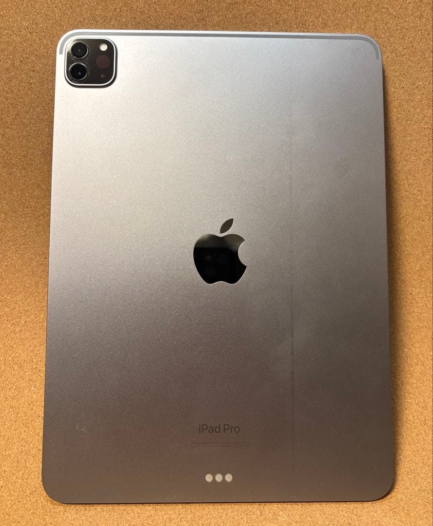 iPad Pro (第4世代) +Apple Pencil +マジックキーボード