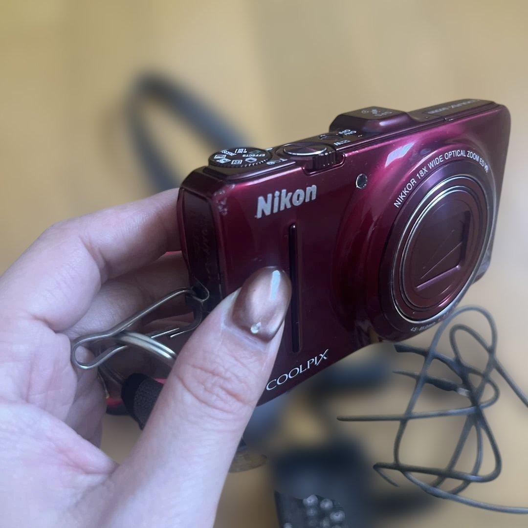 ニコン　デジカメ