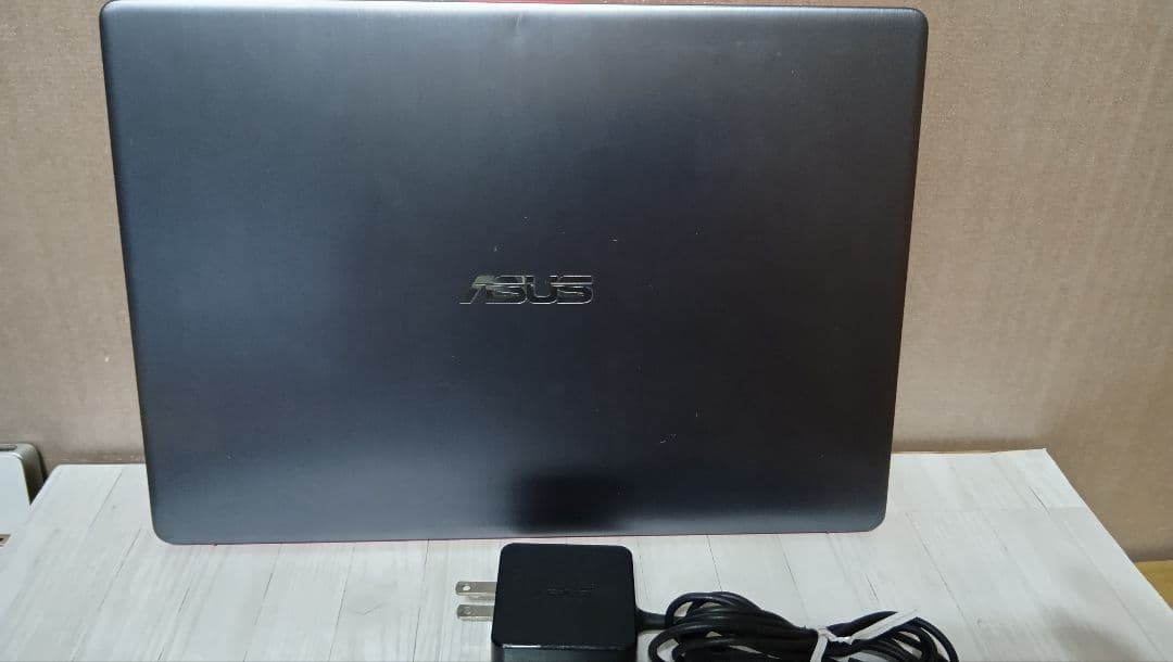 ASUS VivoBook s14 X430UA 8世代i3 SSD+HDD
