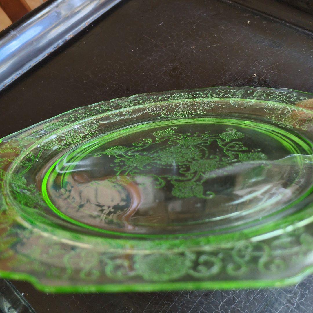 ヘーゼルアトラス　ウランガラス　フローレンス　ディプレッションガラス　プレート