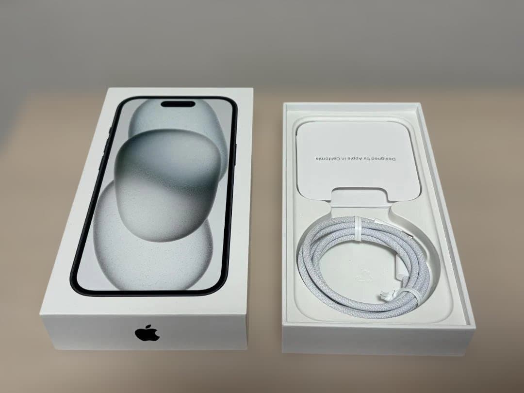 美品★Apple iPhone 15 ブラック香港SIMフリー版 物理SIM2枚