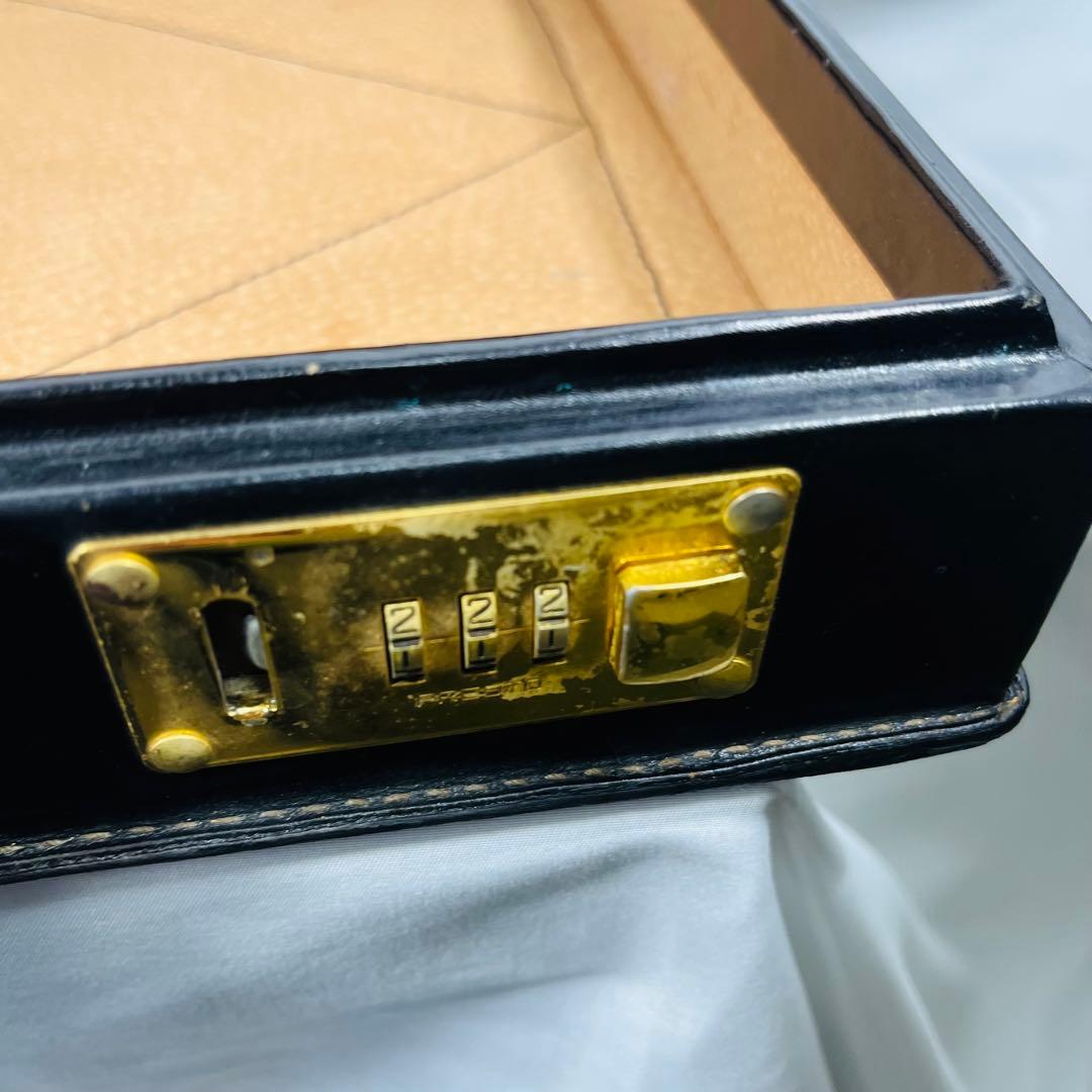 Bally バリー　レザー アタッシュケース　ヴィンテージ　ブラック