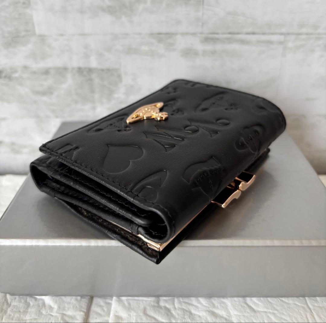 定番・人気Vivianne westwood オーブロゴ 三つ折り財布 黒