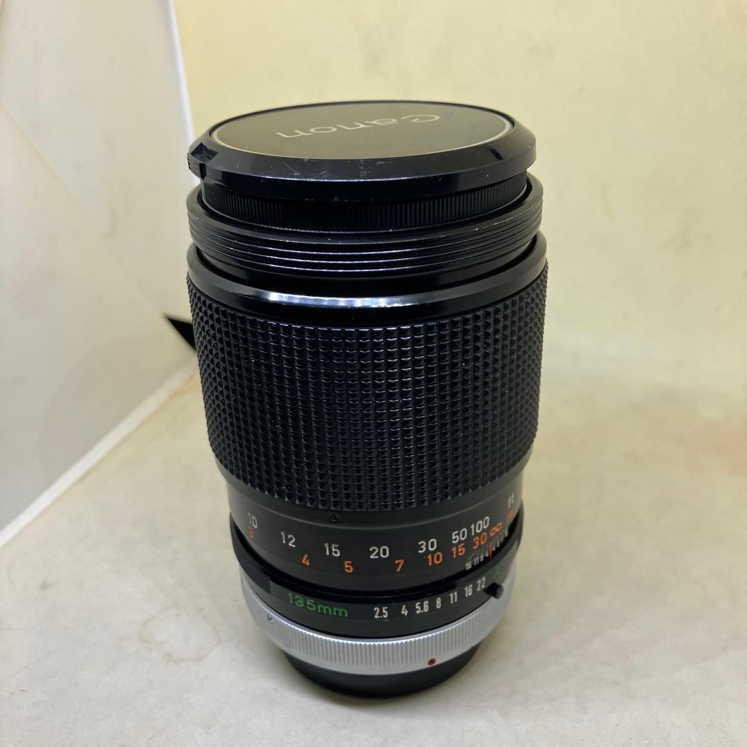 Canon FD 135mm F2.5 S.C.オマケフィルター2個になります。