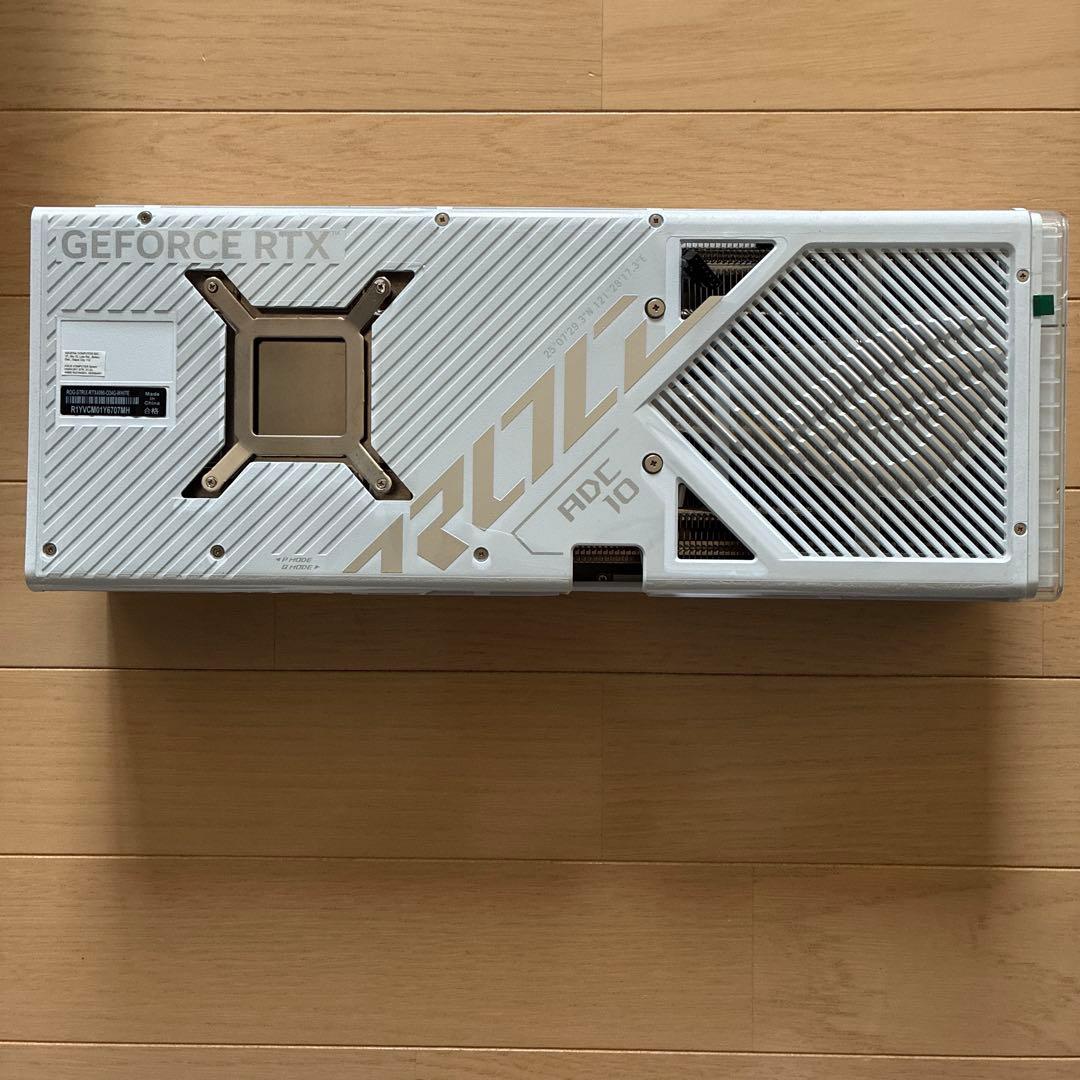 ASUS ROG RTX 4090 ヒートシンク　ファン　バックプレート　LED