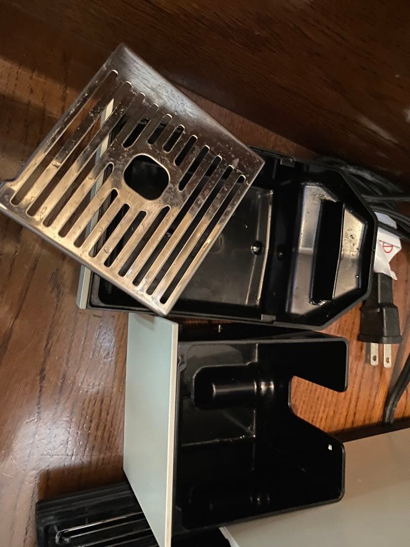 ネスレネスプレッソ コーヒーメーカー　中古