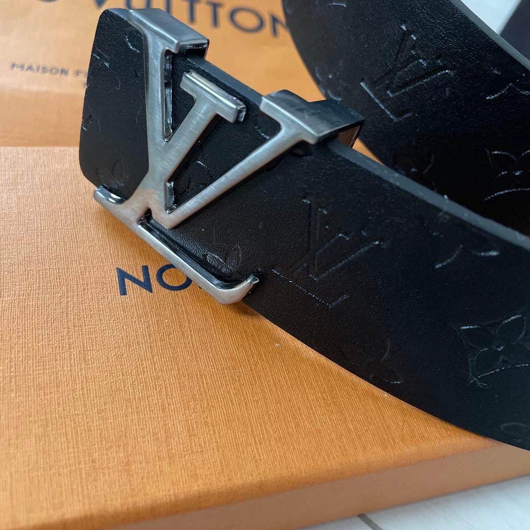 ブラック レザー ベルト　モノグラム　リバーシブル