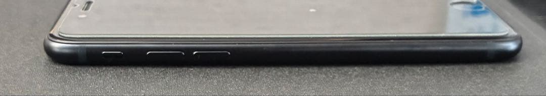 iPhone se第3世代　　Apple SE （64GB）