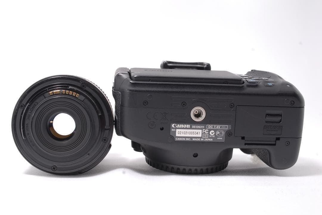 ショット数5500回✨Canon EOS Kiss X5 手ぶれ補正標準レンズ付