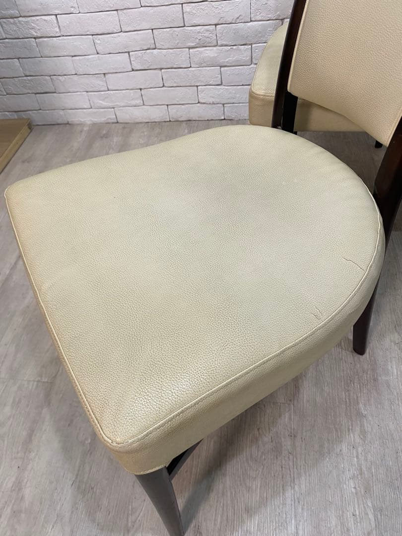 ①【ハルイロ　】カリモク　ダイニングチェア