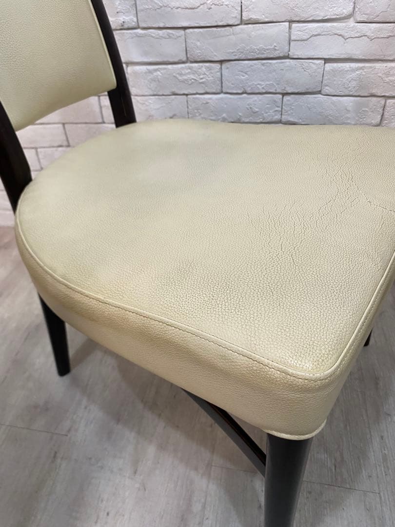 ①【ハルイロ　】カリモク　ダイニングチェア