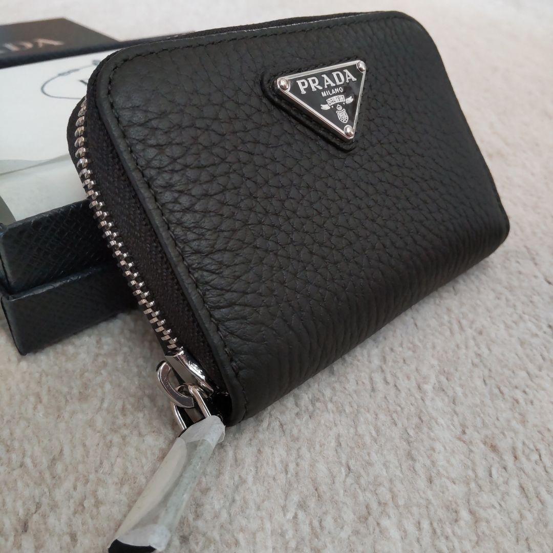 プラダ ケース 新品未使用