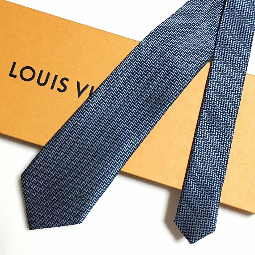 未使用級 ルイヴィトン Louis Vuitton ネクタイ V字パターン
