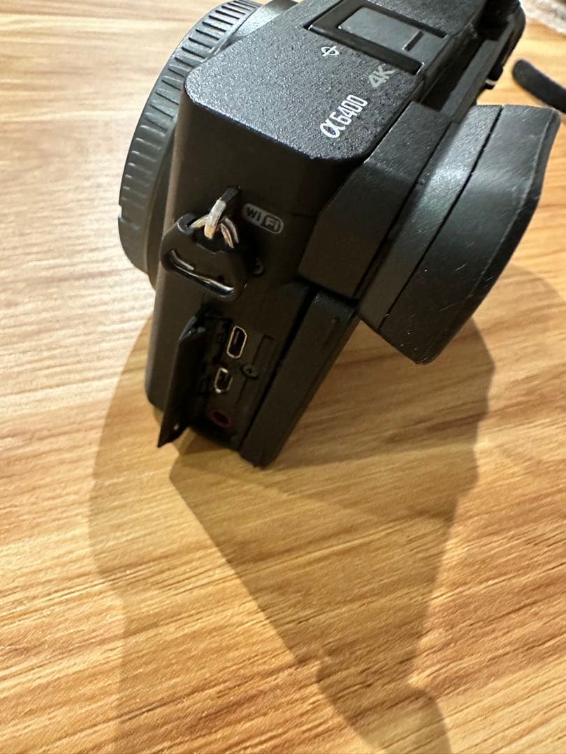 ミラーレス一眼α6400 型番:ILCE-6400