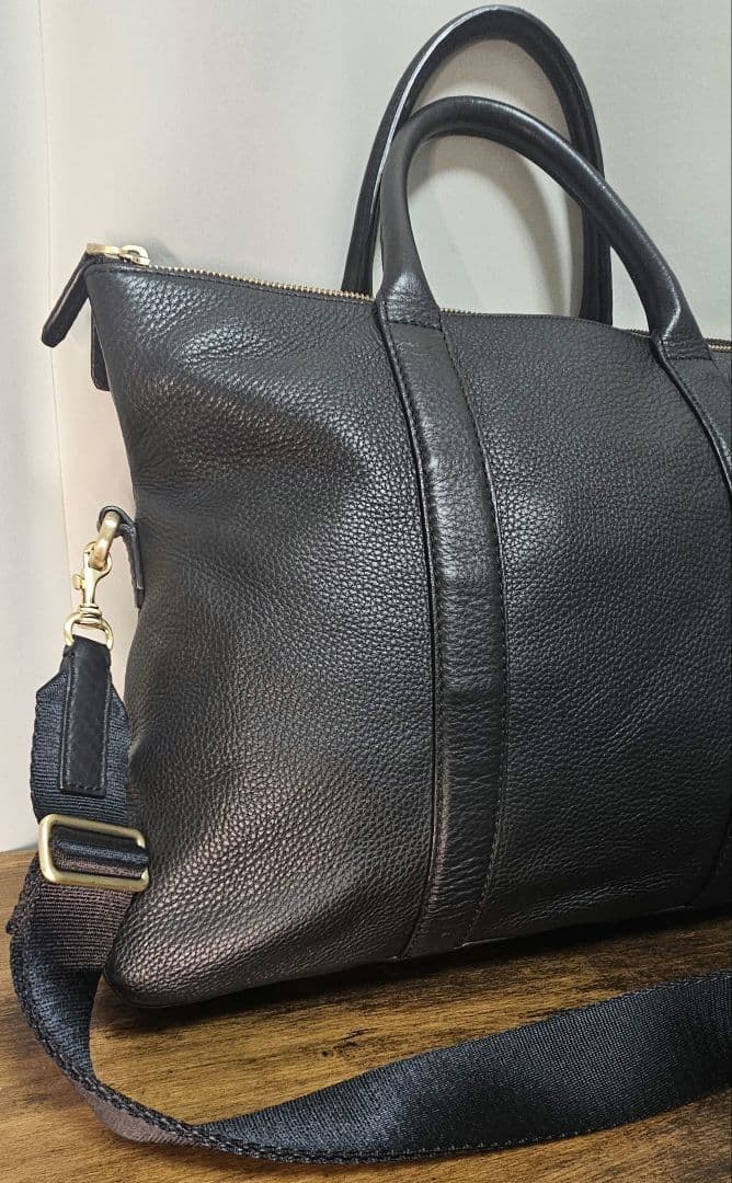 【ほぼ使用せず】 メルセデスベンツ × ブリー コラボ　ビジネスバッグ 本革 黒