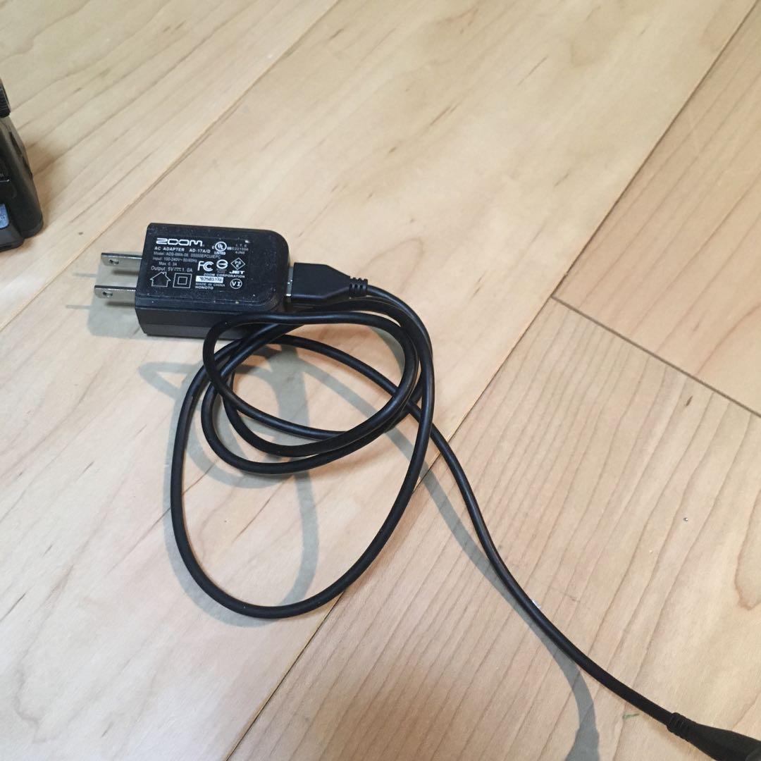 ZOOM. Q2n 4K ハンディビデオレコーダー⓶