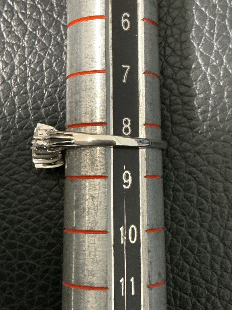 咲*子様 刻印有り！本物保証！PT900 ダイヤ0.29ct Vリング！