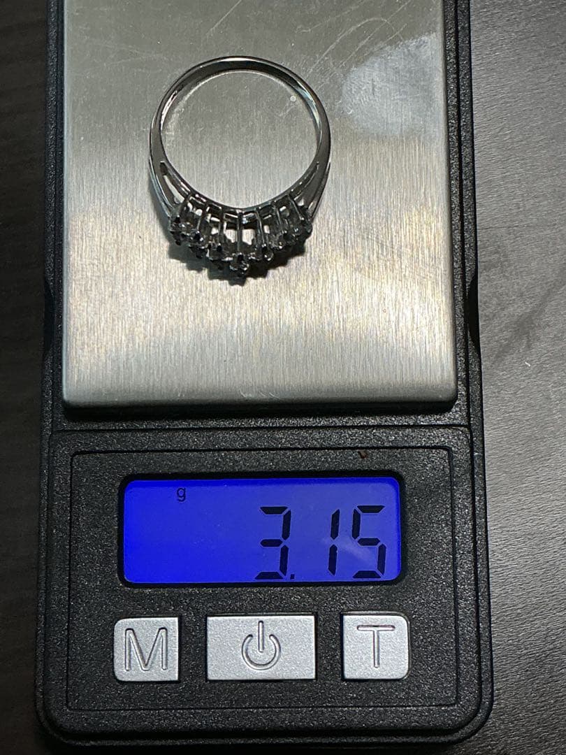 咲*子様 刻印有り！本物保証！PT900 ダイヤ0.29ct Vリング！