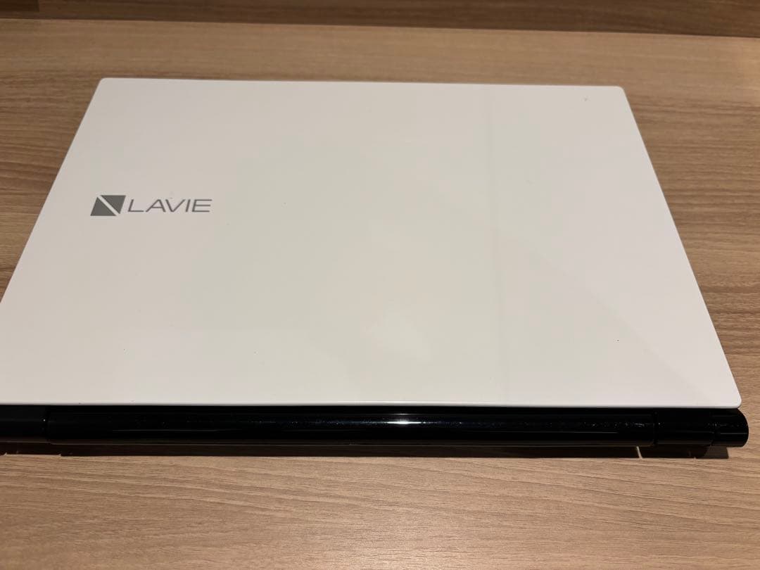 【Win11】NEC LAVIE ホワイト 高速SSD256GB Core i3