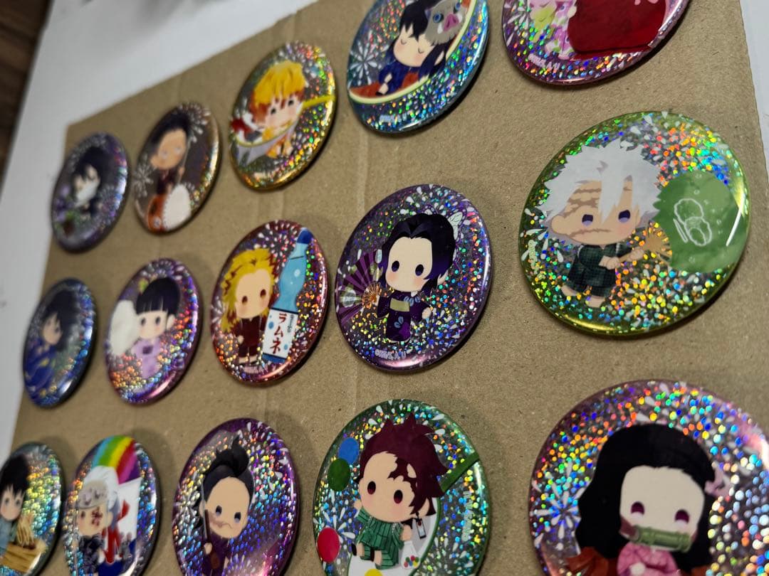 【値下げ】鬼滅の刃ゆらふわシリーズランダムホログラム缶バッジ全15種コンプリート