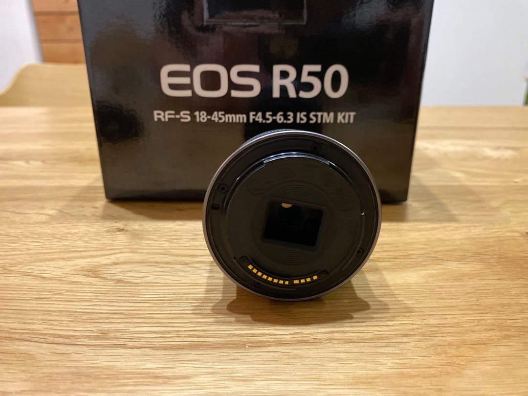 EOS R50 レンズキット
