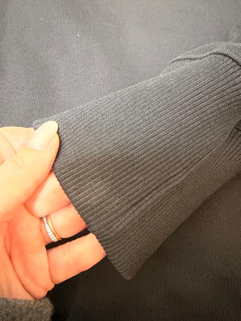 GIVENCHY ブラック スウェット トレーナー