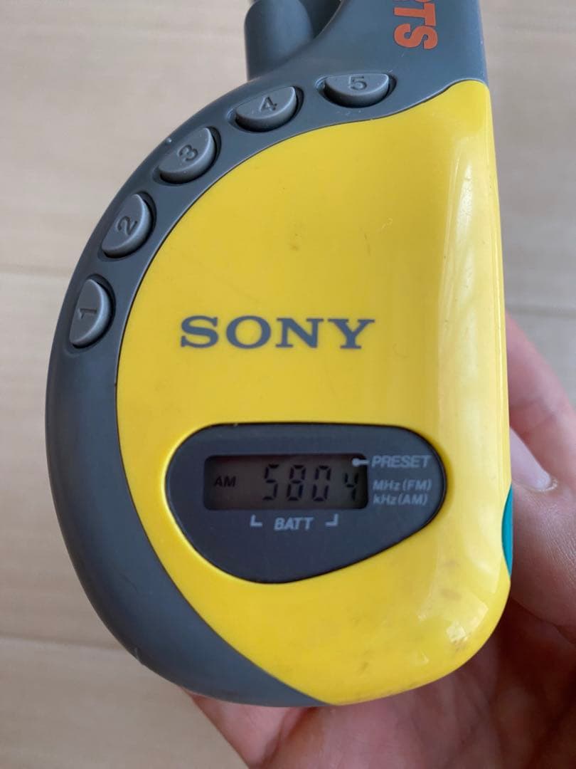 SONY SPORTS ラジオ　グレー/イエロー